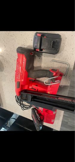 Milwaukee M18 FUEL Cordless Framing Nailer w/ Battery & Charger – Like New – $300