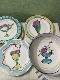 Ice Cream Dessert Plates – Set of 4 with Box