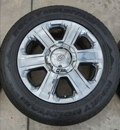 Toyota Tundra 1794 edition 20" Chrome Wheels and Tires