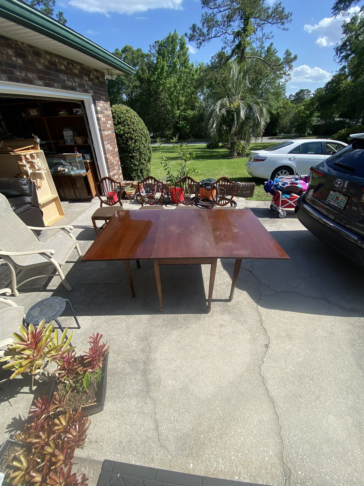 Antique Leaf Table And Chairs