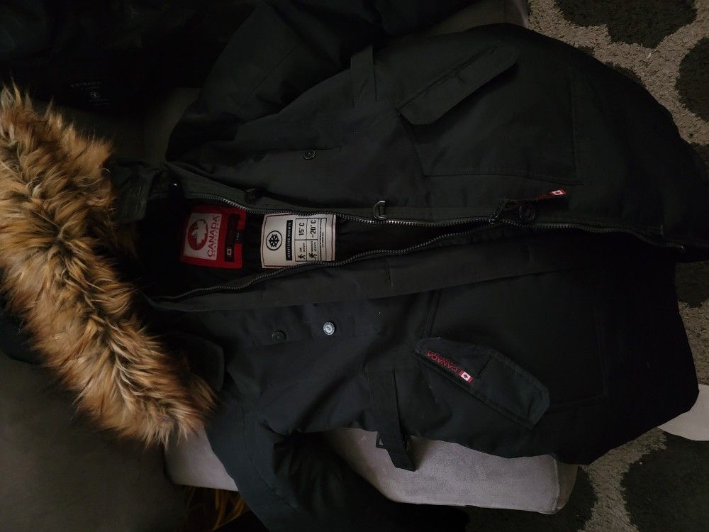 Woman's Canada Goose Parka Rossclair Size Large