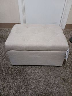 Tan-Beige ottoman