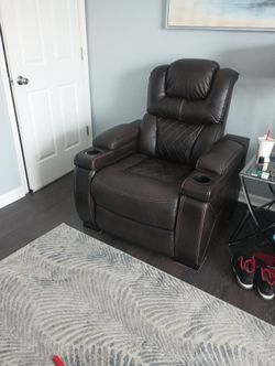 Power Recliner For Sale Great Condition Must Sell Moving 