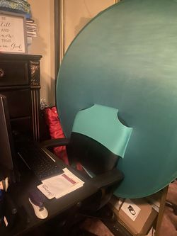 Backdrop For Chair   (green)