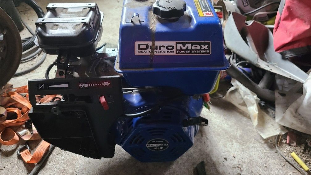 Duramax 16hp Side Shaft Engine