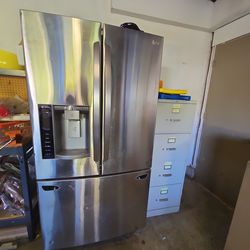 LG FRENCH DOOR FRIDGE AND FREEZER