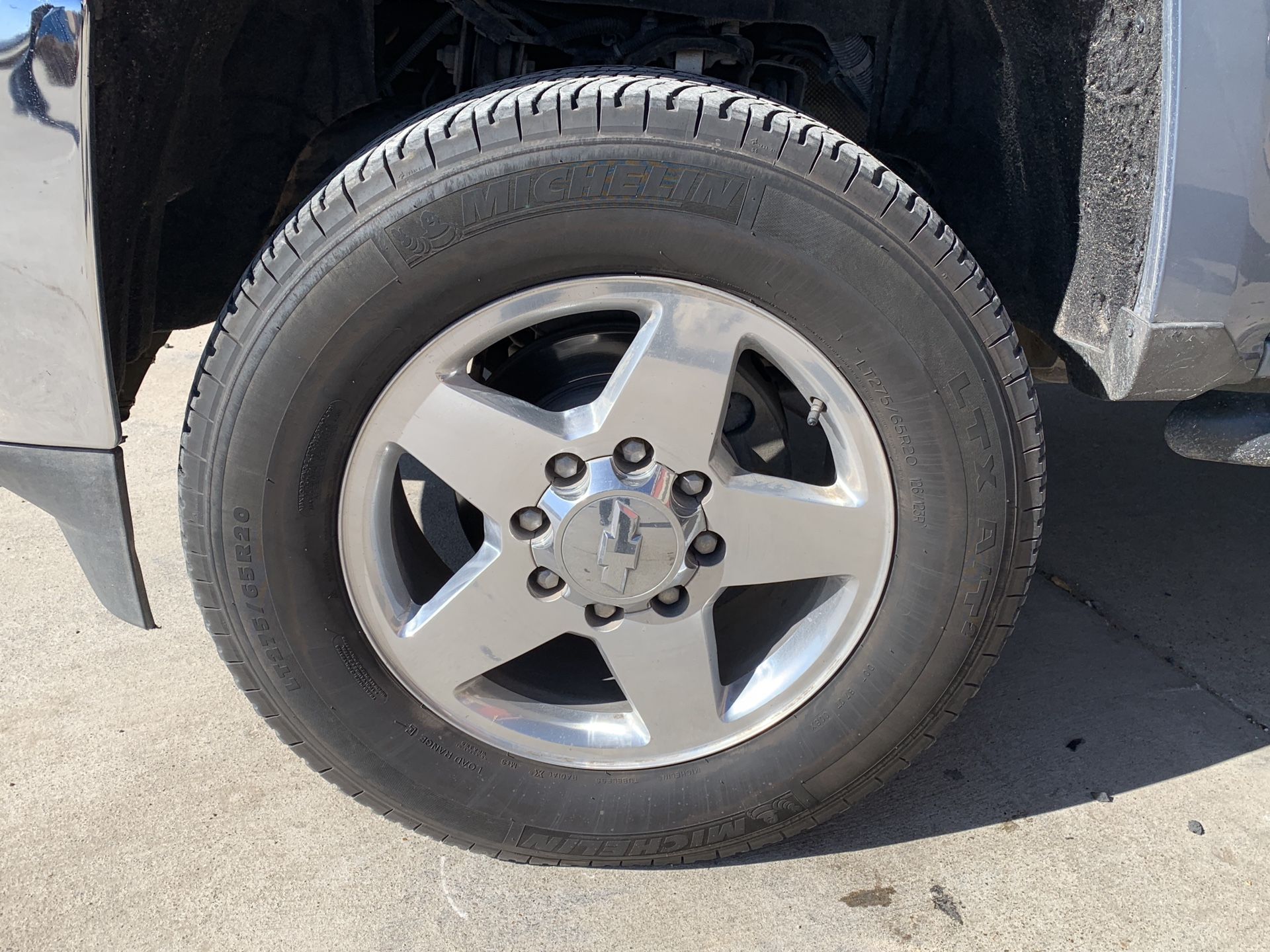 Michelin LTX A/T2 275/65 R20