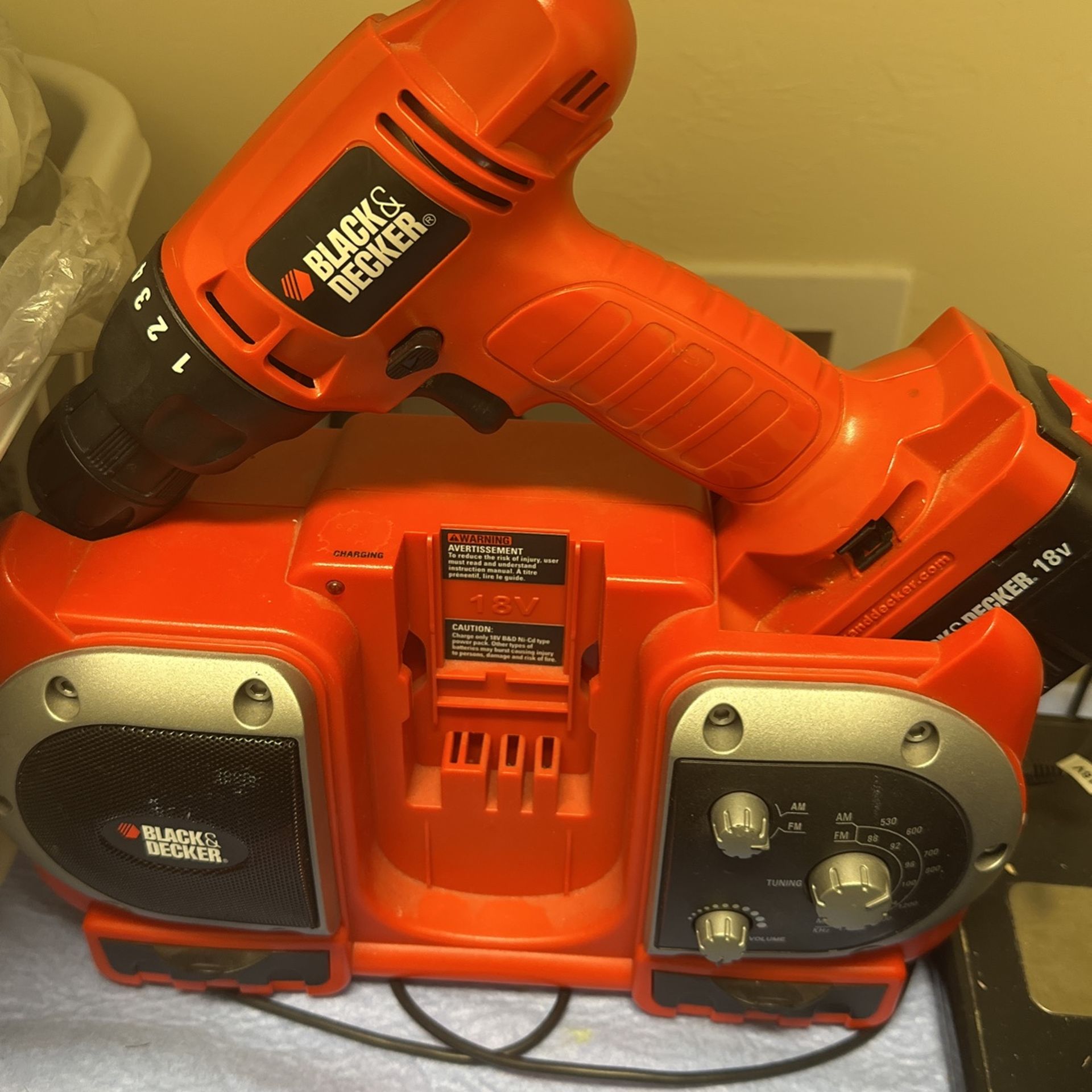 Black And decker 18 V Drill Unit