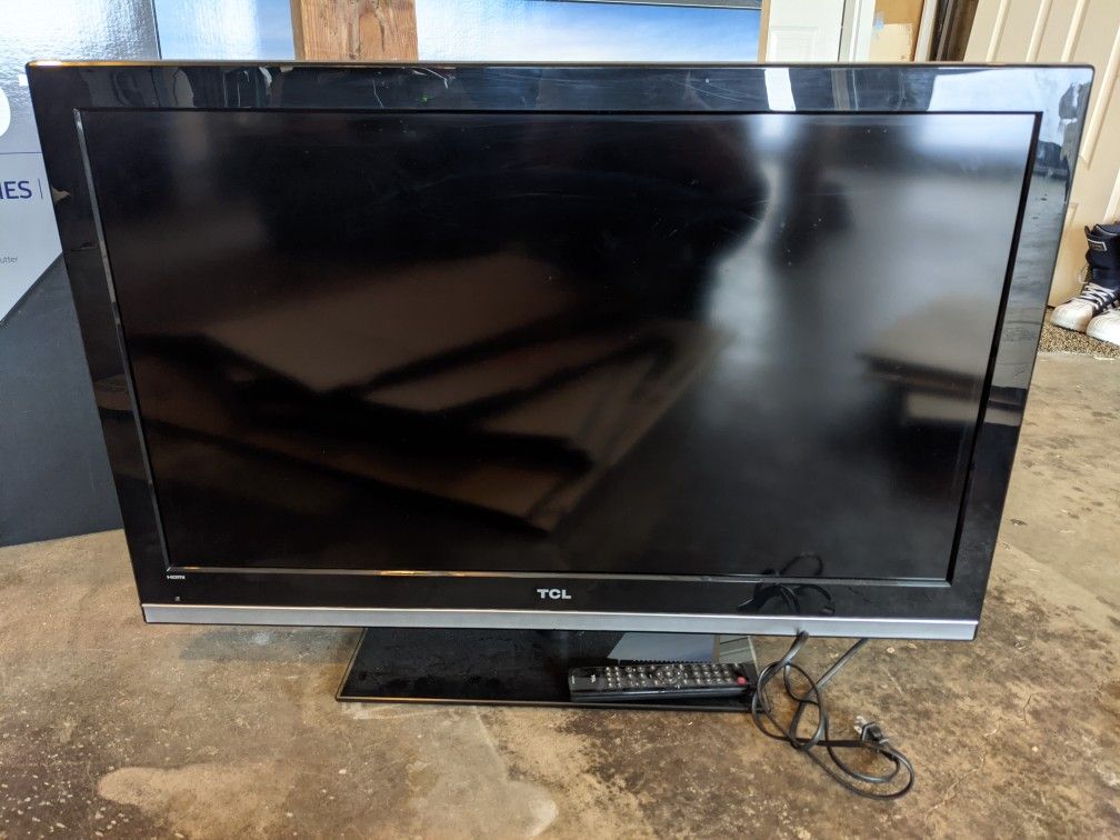 TCL 40 inch TV