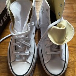 Converse Chuck Taylor- 7.5 Shoes