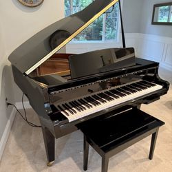 Kawai Baby Grand Piano GM10