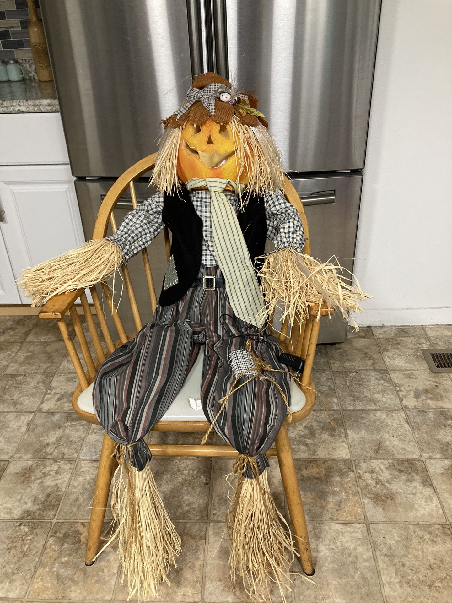 4 Ft Tall Fiber Optic Scarecrow