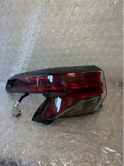 2021 2022 2023 TOYOTA SIENNA LEFT SIDE TAIL LIGHT OEM