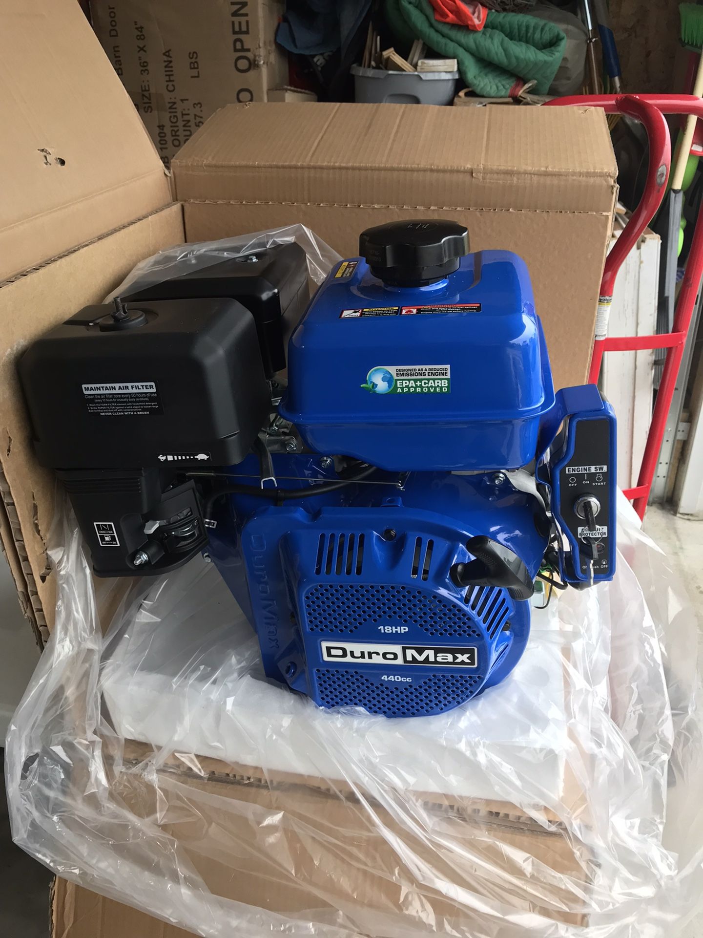 DuroMax XP18HPE 440cc Recoil/Electric Start Gas Powered 50 State Approved, Multi-Use Engine 18hp