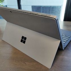 Surface pro 7 With Case, Keyboard, Pen