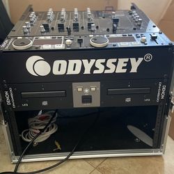 DJ jjjj equipment with durable speakers by JBL  no more club in, just plug and play start dancing, this one of kind will not last