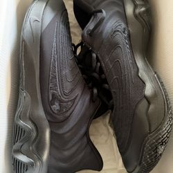 Nike Giannis Immortality 4 