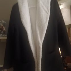 Cute Black And White Jacket With Sherpa Inside