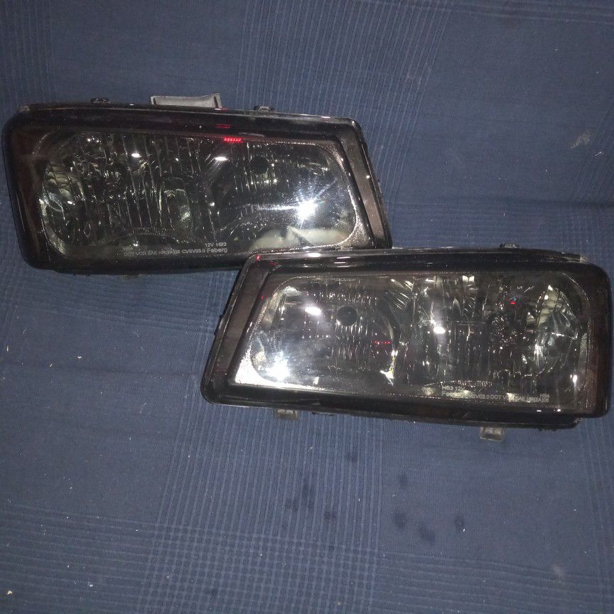 Brand New Tinted Head Lights For A 2007 Chevy Silverado Classic 