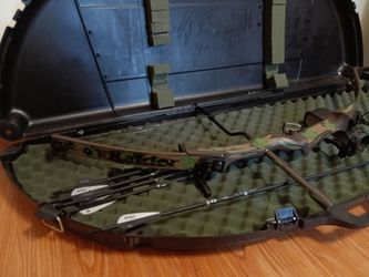 Hout rider compound bow