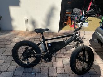 Custom E-bike That Does 40+ MPH