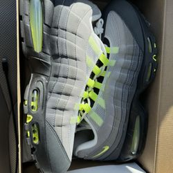 Nike Air Max 95 Neon Big Bubble