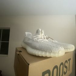 Yeezy Boost 350 V2 8.5