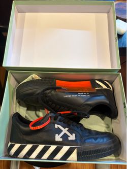 Off-White Low Vulcanized Sneakers Black