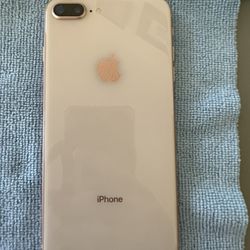 iPhone 8 Plus (Rose Gold Color)