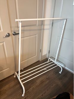 Clothes rack