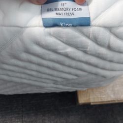 King Size Memory Foam Gel