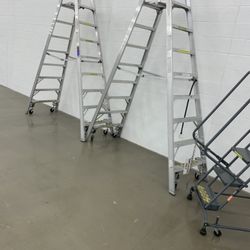 Rolling Ladder 