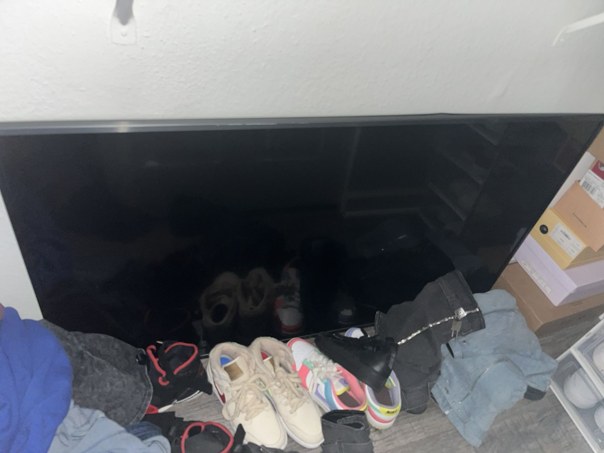 LG 40 Inch