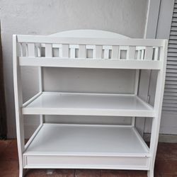  Delta Children Changing Table