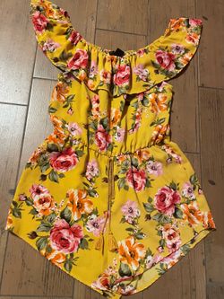 Womens floral romper size XL