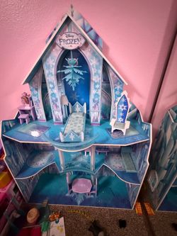 Elsa play house