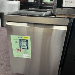 Dishwasher 24’ 24 in. PrintProof Stainless Steel Smart Top Control Dishwasher with 1-Hour Wash and Dry, QuadWash Pro and Dynamic Dry