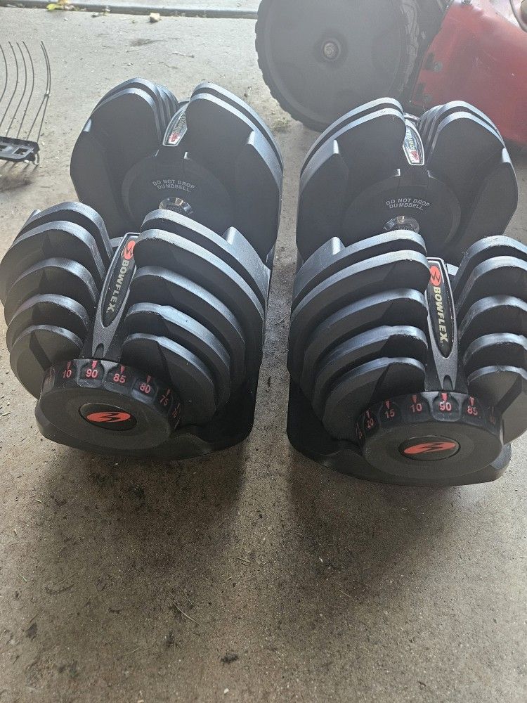 Bowflex 1090s Adjustable Dumbells