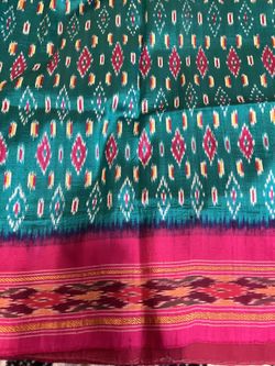 Saree : Pure Silk Saree With Contrast Zari Border 