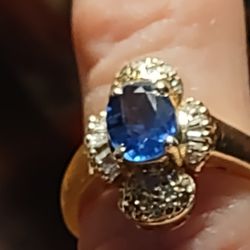 14k Yellow Gold 2 Ct Sapphire And Diamonds One Ct Tw Size 6.5+