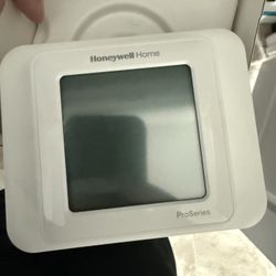 Honeywell Home ProSeries smart thermostat