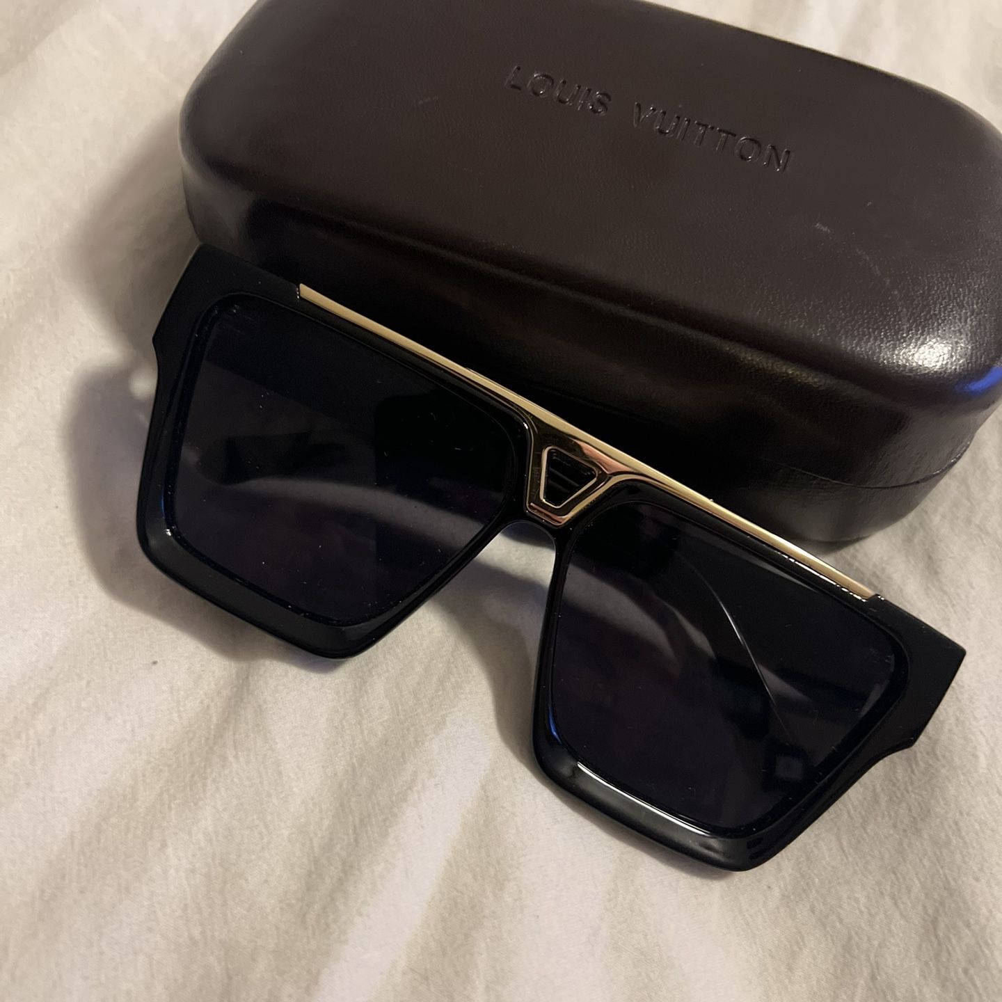 Louis Vuitton Men's Sunglasses for Sale in Mesa, AZ - OfferUp