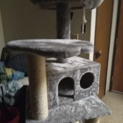 Cat / Kitty Tree New 