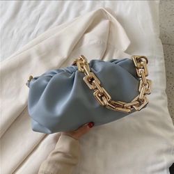 Spring New Fashion Thick Chain Cloud Bag Shoulder Portable Armpit Bag