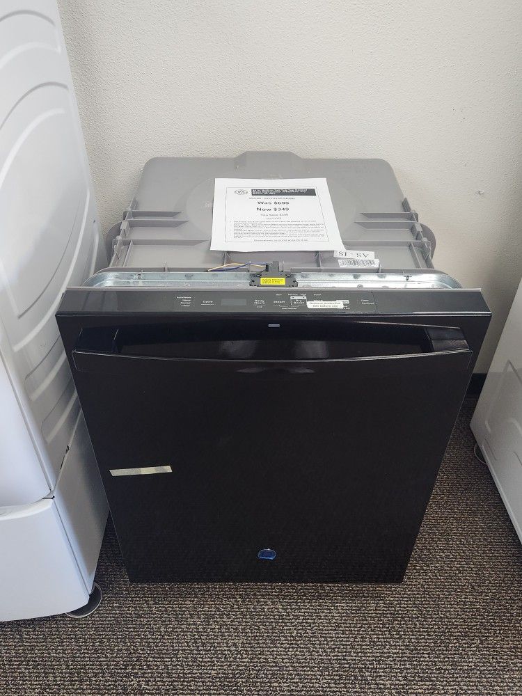 24 in. Built-In Tall Tub Top Control Black Dishwasher w/Sanitize, Dry Boost, 52 dBA