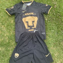 pumas kit youth /para niños 