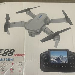 Foldable Drown With Screen Remote 