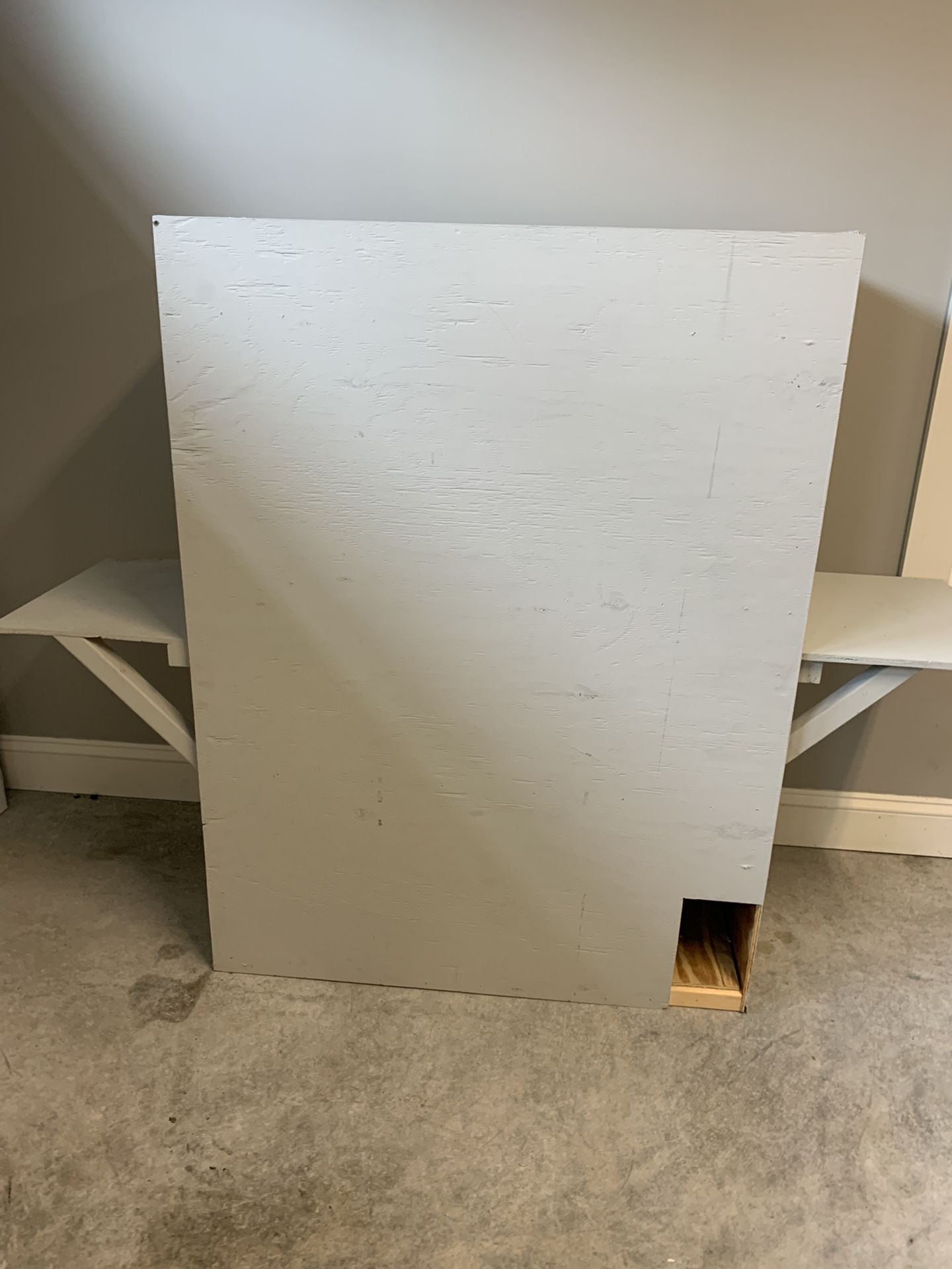 Free Plywood Cat Stand/Bed