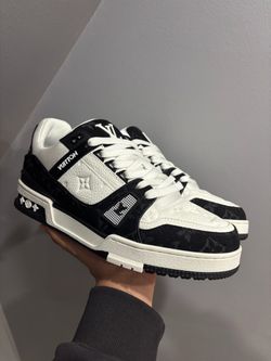 LV Trainer Size 9