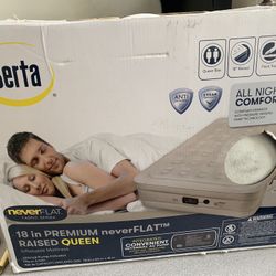 Serta® 18-in Air Mattress & Internal Pump